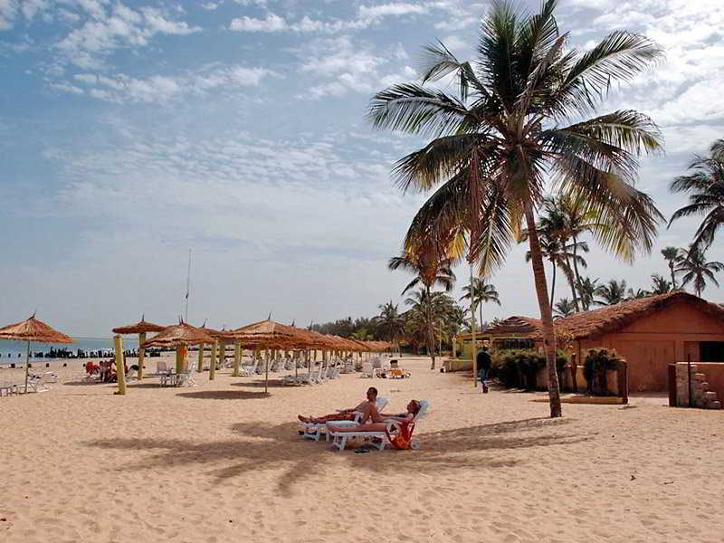 Sunbeach Hotel & Resort Bakau Exteriör bild