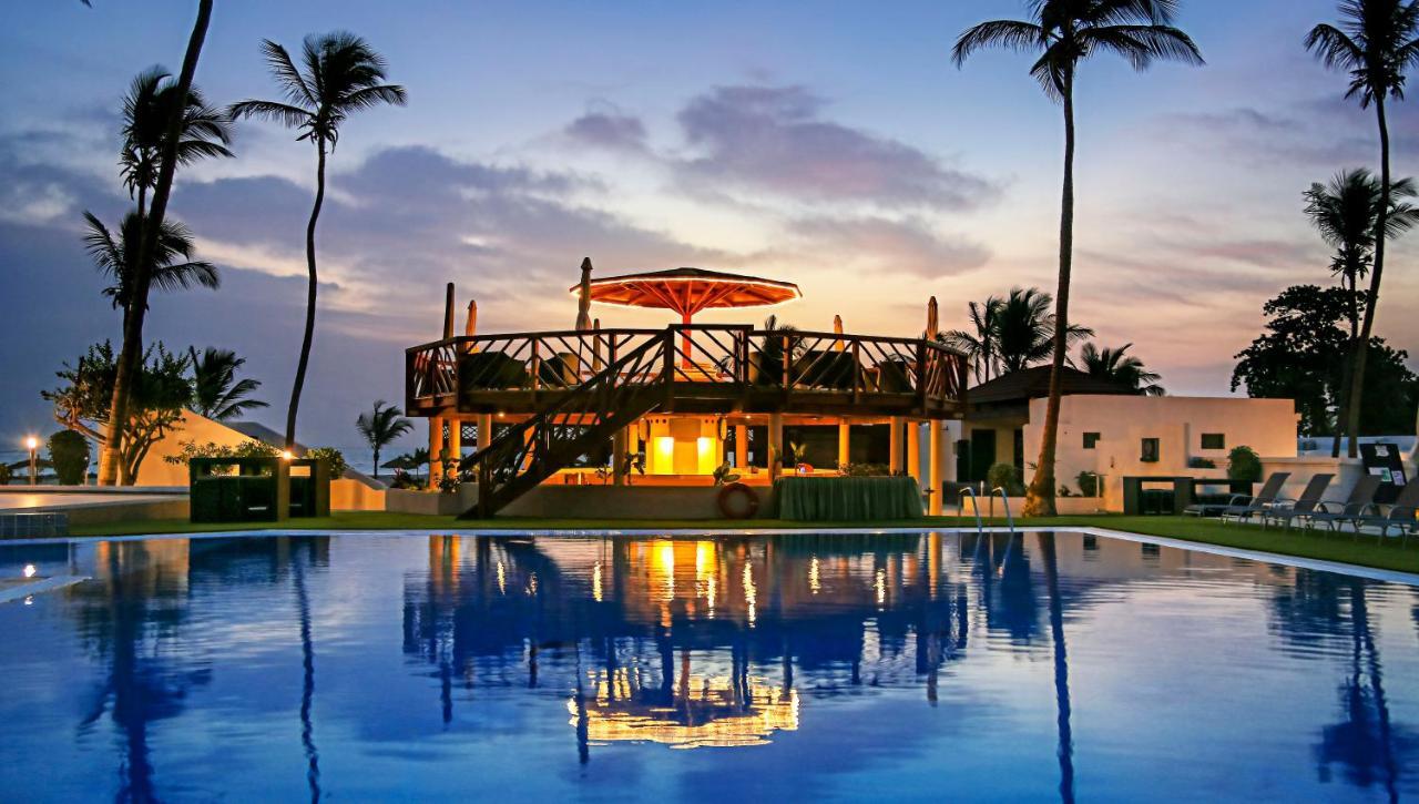 Sunbeach Hotel & Resort Bakau Exteriör bild