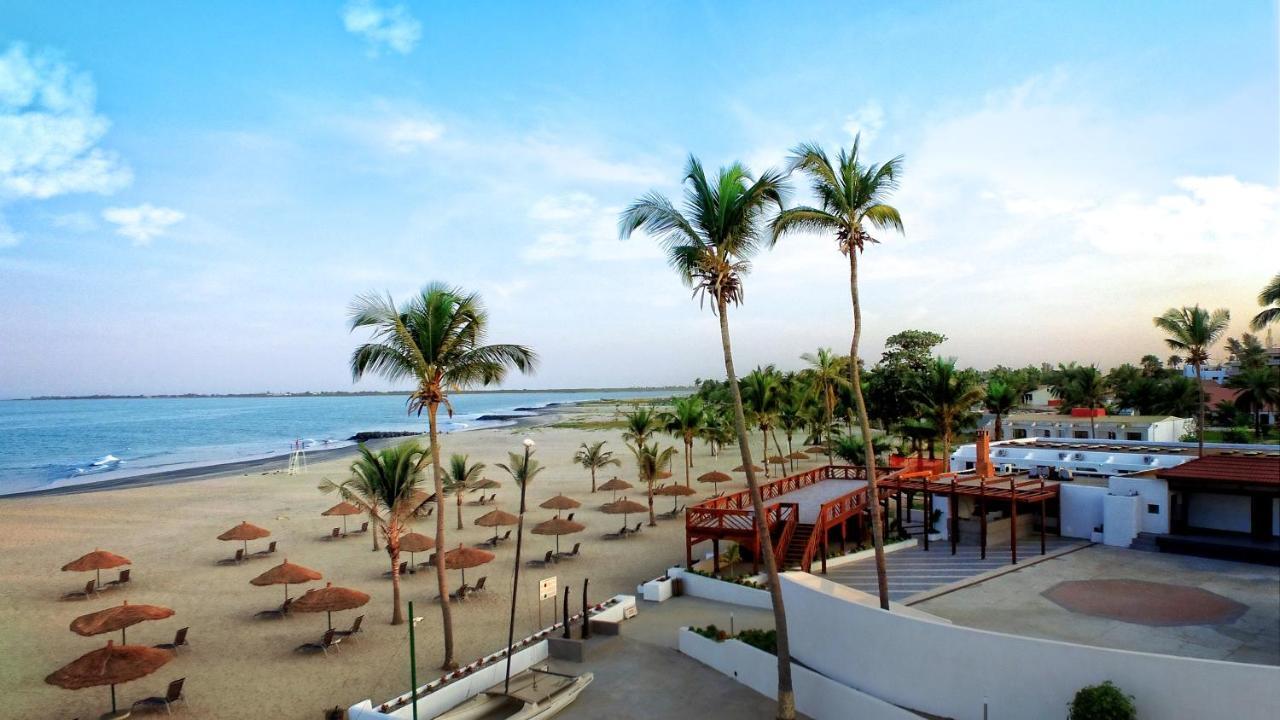 Sunbeach Hotel & Resort Bakau Exteriör bild
