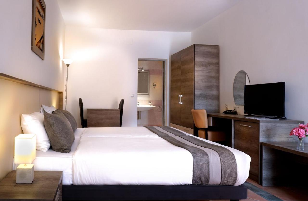 Sunbeach Hotel & Resort Bakau Exteriör bild